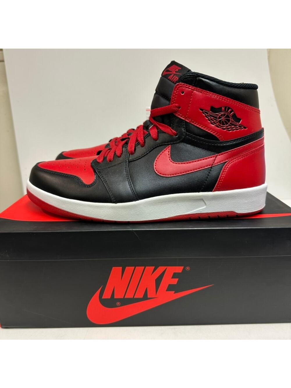 NIB NWT Nike Air Jordan 1 1.5 High The Return Bred Basketball Sneaker Men's 9.5